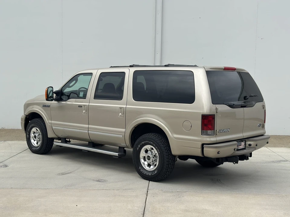 2005 Ford Excursion - Image 26 of 31