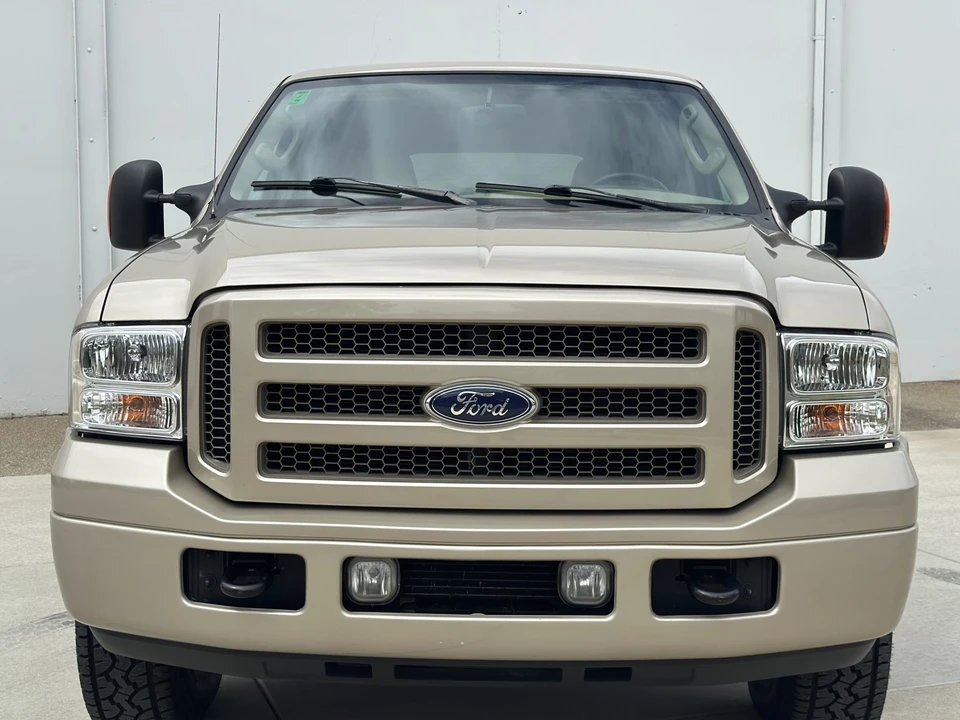 2005 Ford Excursion - Image 6 of 31