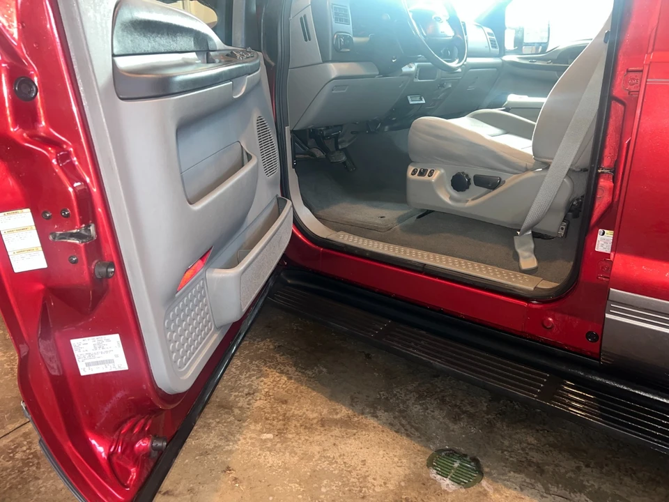 2005 Ford Excursion - Image 10 of 19
