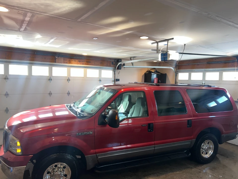 2005 Ford Excursion - Image 5 of 19