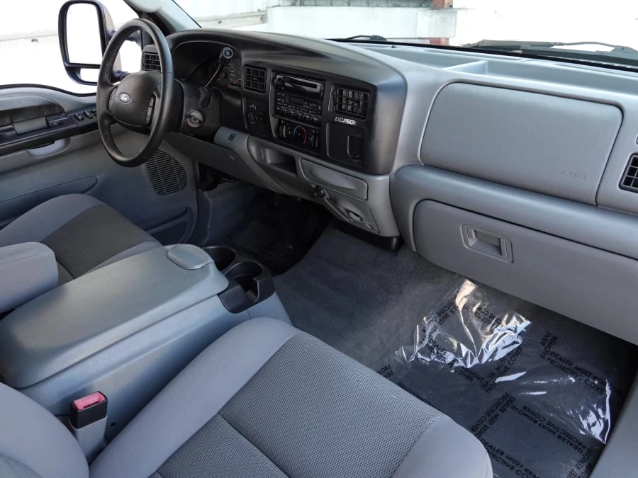 2005 Ford Excursion - Image 22 of 31