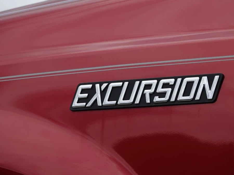 2005 Ford Excursion - Image 19 of 31