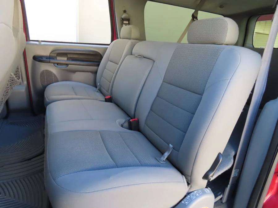 2005 Ford Excursion - Image 30 of 31