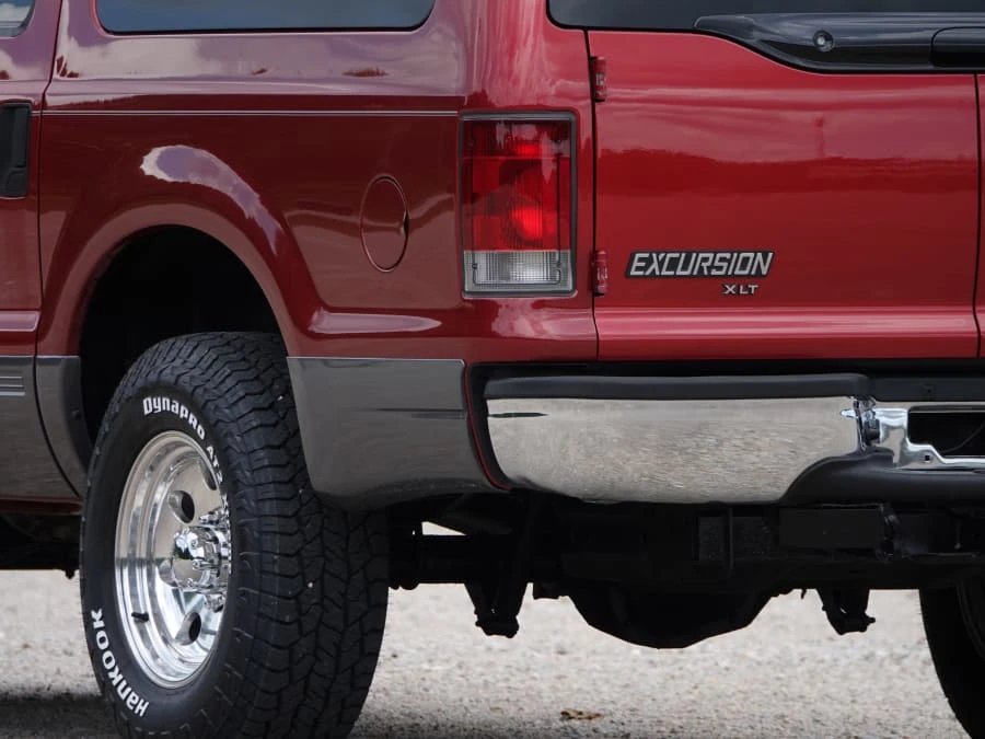 2005 Ford Excursion - Image 15 of 31