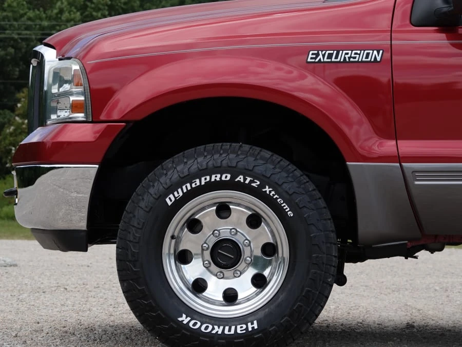 2005 Ford Excursion - Image 18 of 31