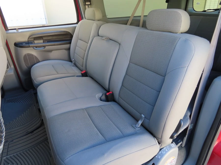 2005 Ford Excursion - Image 27 of 31