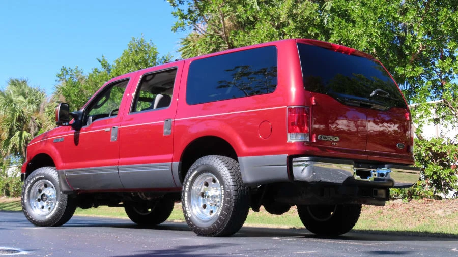 2005 Ford Excursion - Image 13 of 31