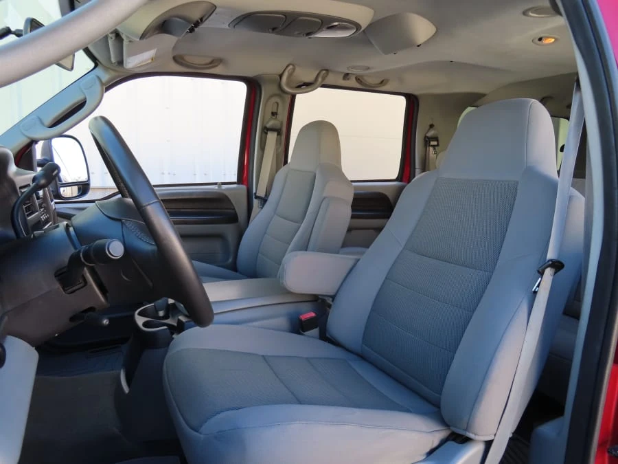 2005 Ford Excursion - Image 21 of 31