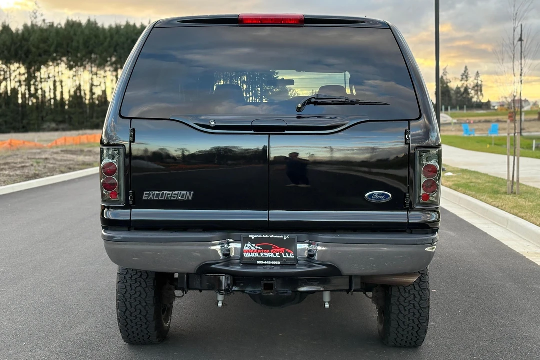 2005 Ford Excursion - Image 5 of 31