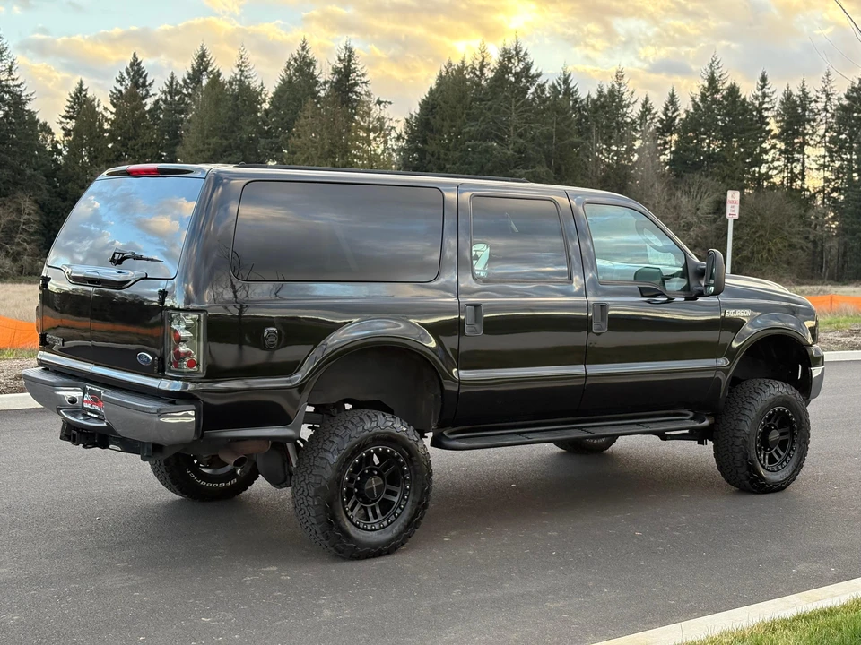 2005 Ford Excursion - Image 15 of 31