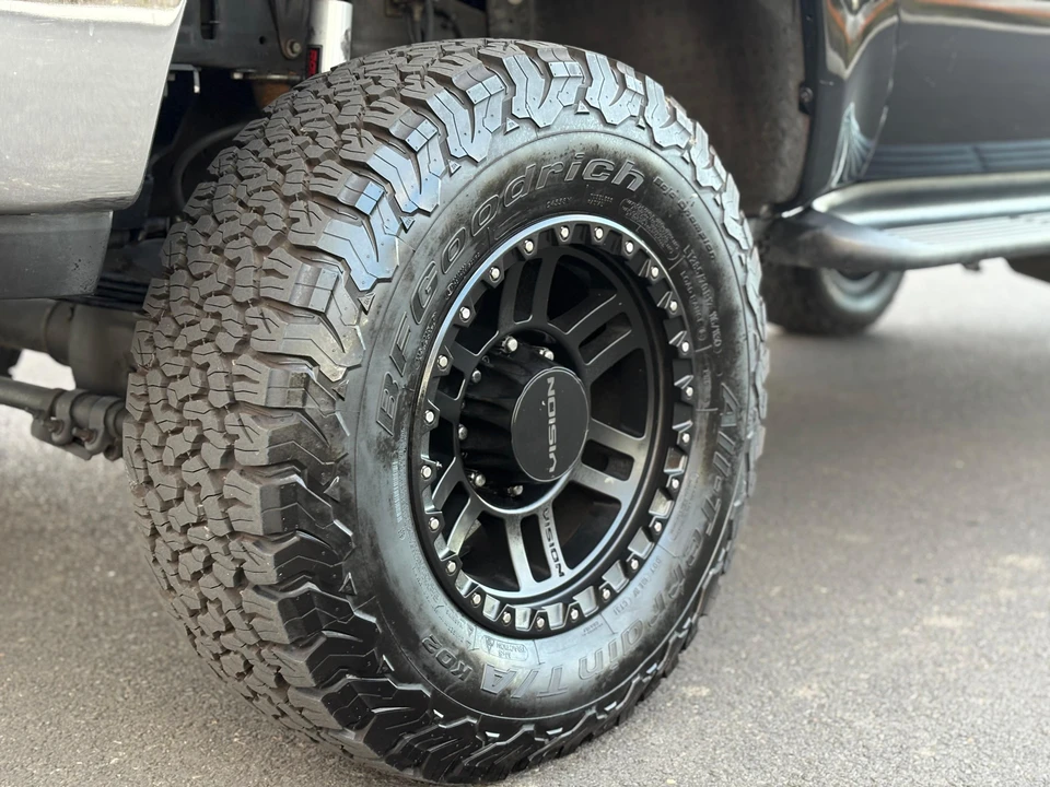 2005 Ford Excursion - Image 29 of 31
