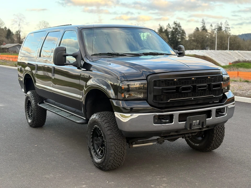2005 Ford Excursion - Image 17 of 31