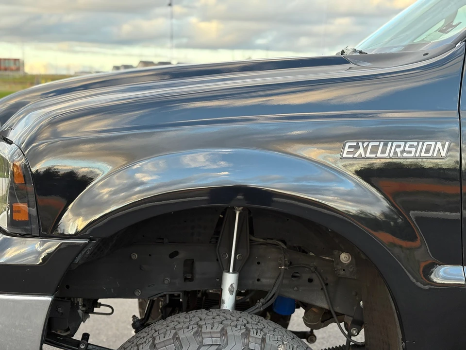 2005 Ford Excursion - Image 22 of 31