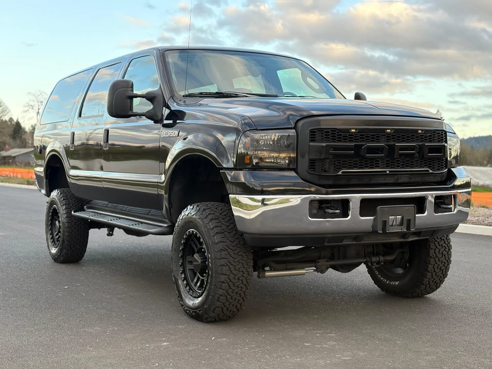 2005 Ford Excursion - Image 16 of 31