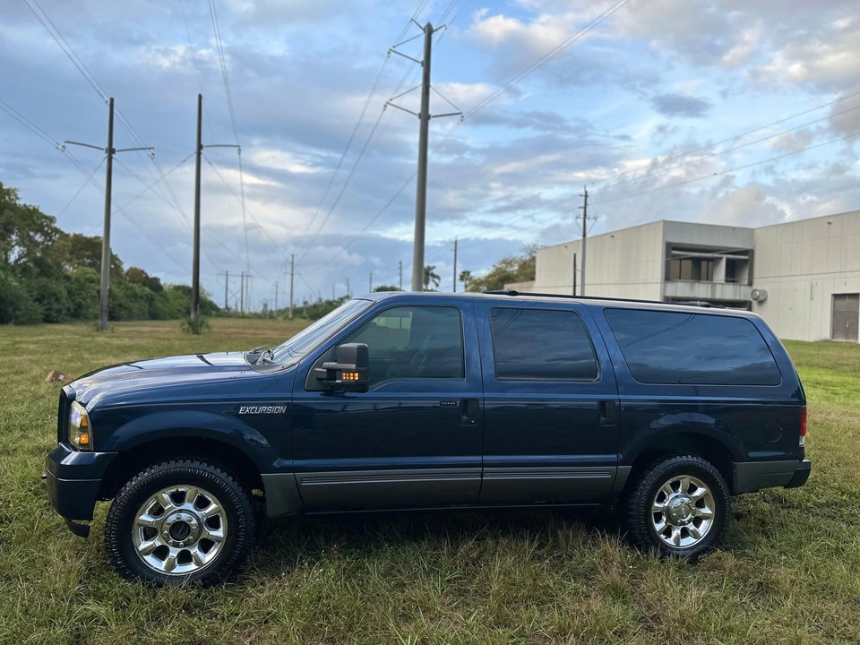 2005 Ford Excursion - Image 7 of 31