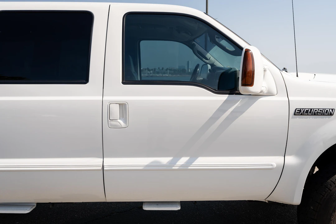 2005 Ford Excursion - Image 15 of 31