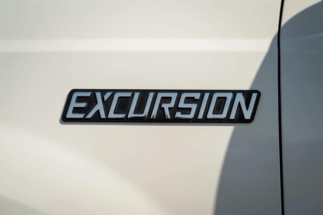 2005 Ford Excursion - Image 23 of 31