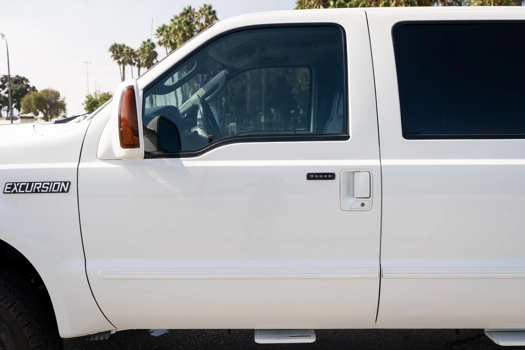 2005 Ford Excursion - Image 26 of 31