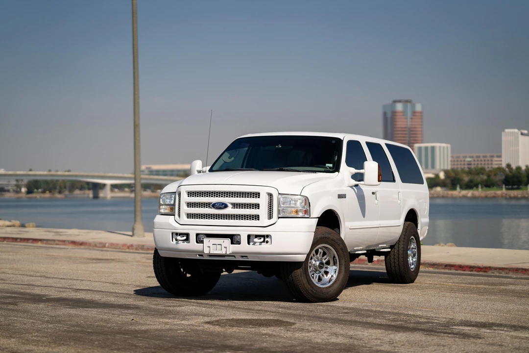 2005 Ford Excursion - Image 7 of 31