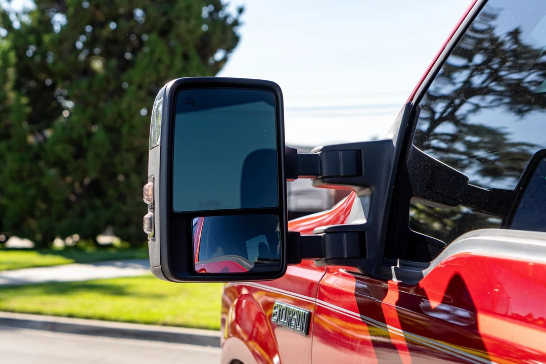2005 Ford Excursion - Image 29 of 31