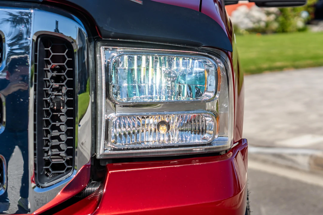 2005 Ford Excursion - Image 20 of 31