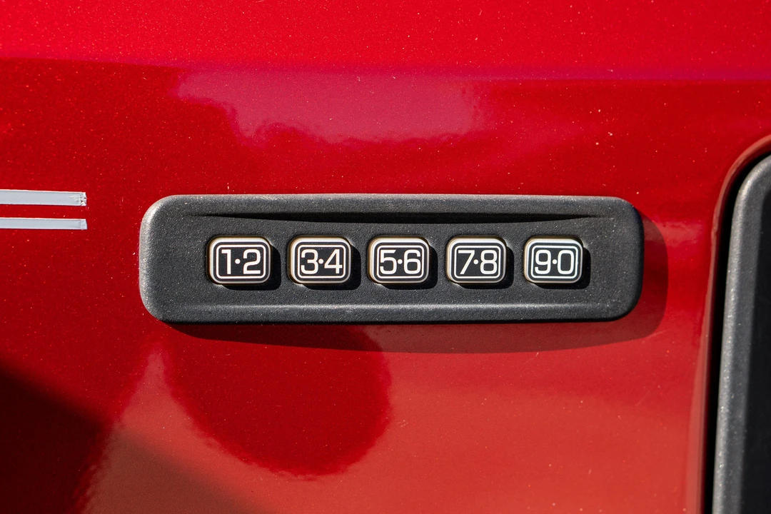 2005 Ford Excursion - Image 27 of 31
