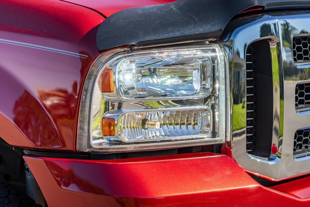 2005 Ford Excursion - Image 13 of 31