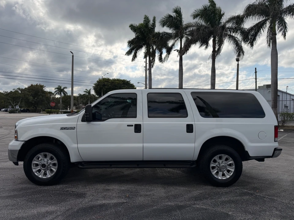 2005 Ford Excursion - Image 7 of 21