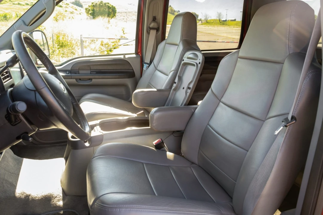 2005 Ford Excursion - Image 4 of 7