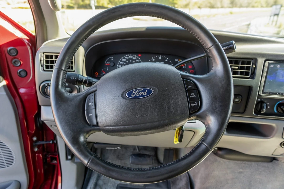 2005 Ford Excursion - Image 5 of 7
