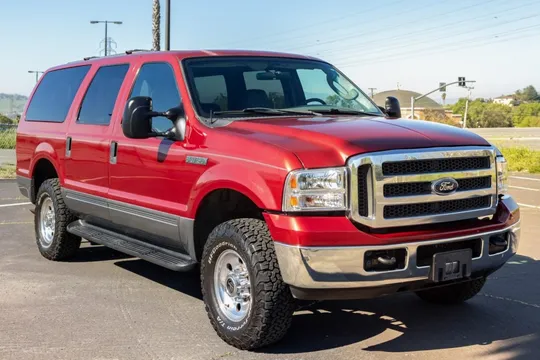 2005 Ford Excursion XLT
