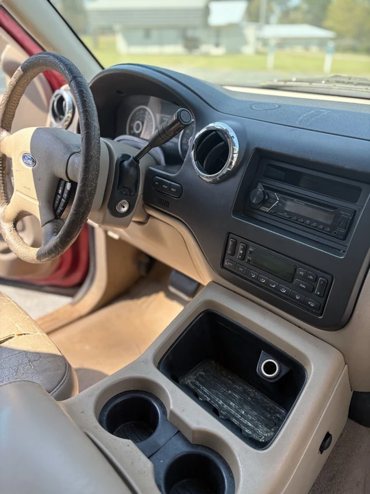 2005 Ford Expedition 2nd Gen - Image 9 of 14