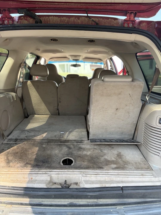 2005 Ford Expedition 2nd Gen - Image 13 of 14
