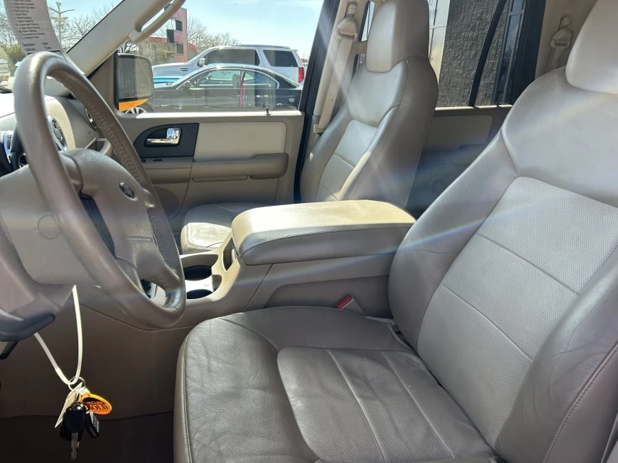 2005 Ford Expedition 2nd Gen - Image 10 of 13