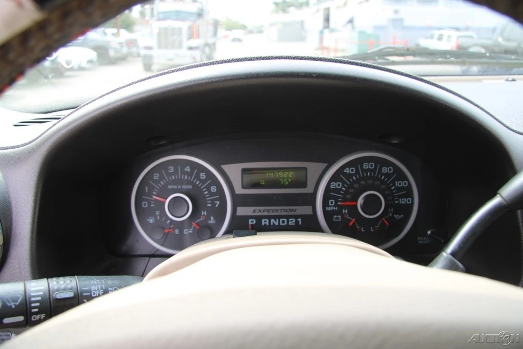 2005 Ford Expedition 2nd Gen - Image 16 of 21