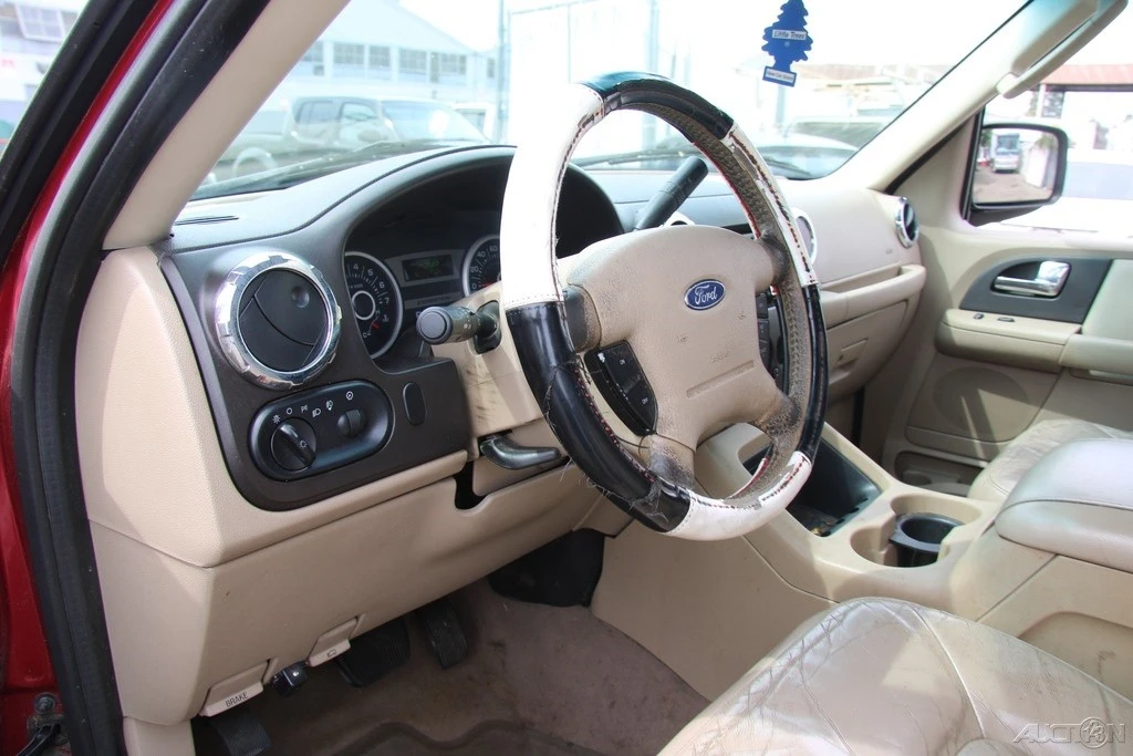 2005 Ford Expedition 2nd Gen - Image 15 of 21