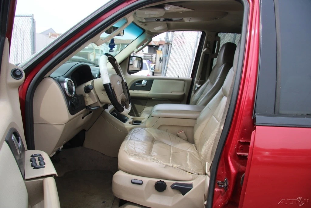 2005 Ford Expedition 2nd Gen - Image 14 of 21