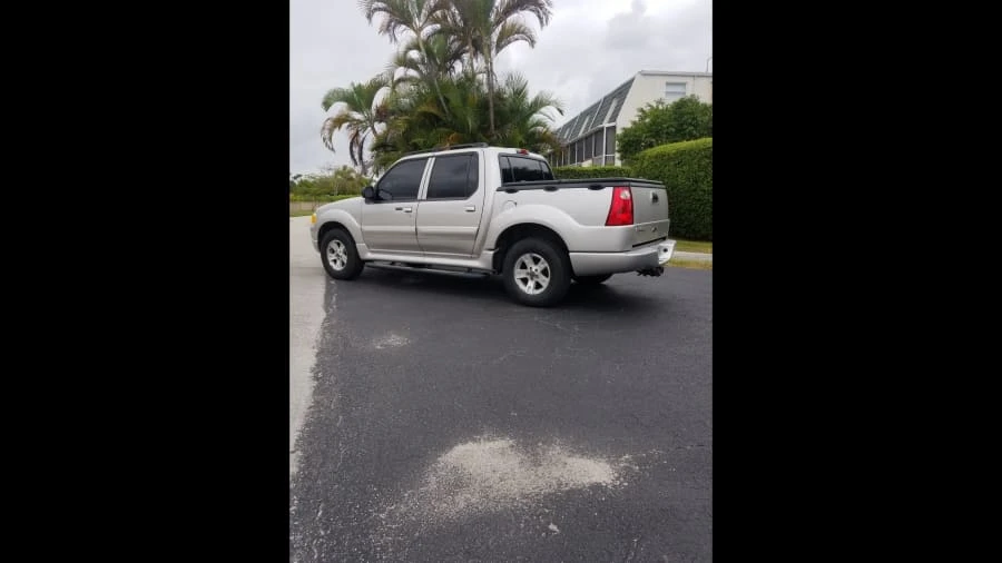 2005 Ford Explorer Sport Trac - Image 3 of 4