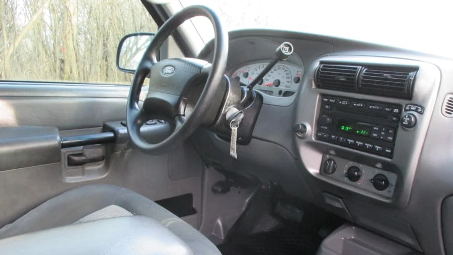2005 Ford Explorer Sport Trac - Image 8 of 21