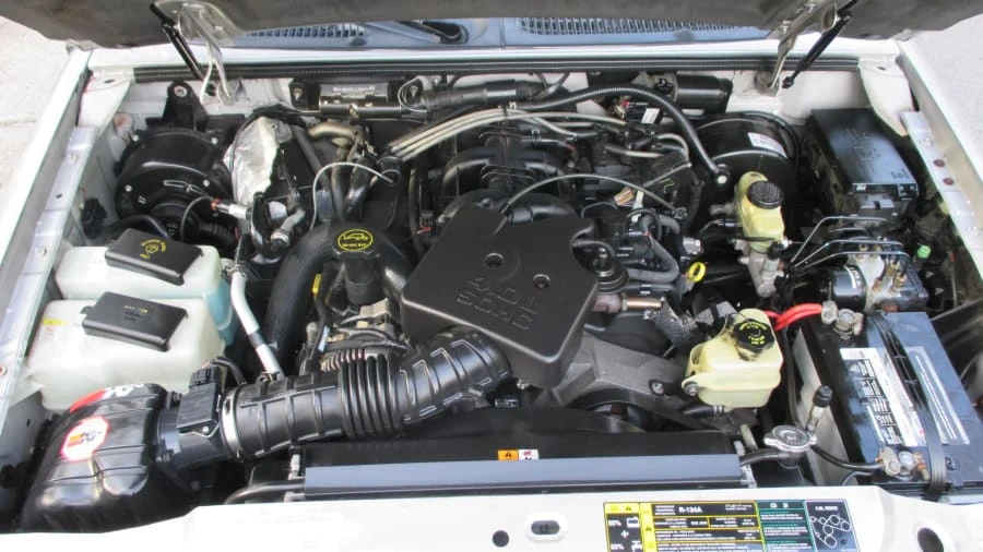 2005 Ford Explorer Sport Trac - Image 10 of 21