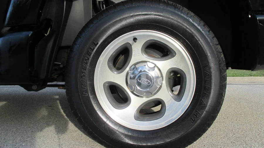 2005 Ford Explorer Sport Trac - Image 16 of 21