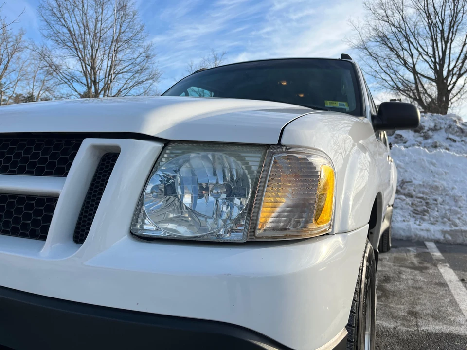 2005 Ford Explorer Sport Trac - Image 16 of 31