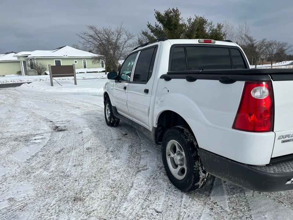 2005 Ford Explorer Sport Trac - Image 17 of 31