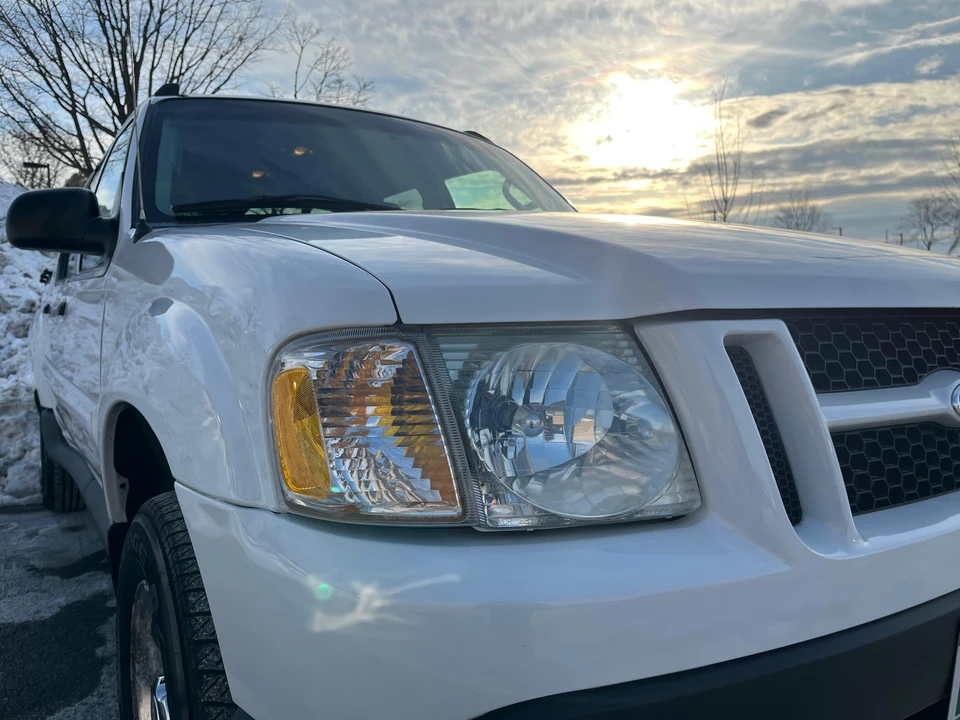 2005 Ford Explorer Sport Trac - Image 14 of 31