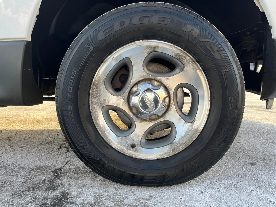 2005 Ford Explorer Sport Trac - Image 27 of 31