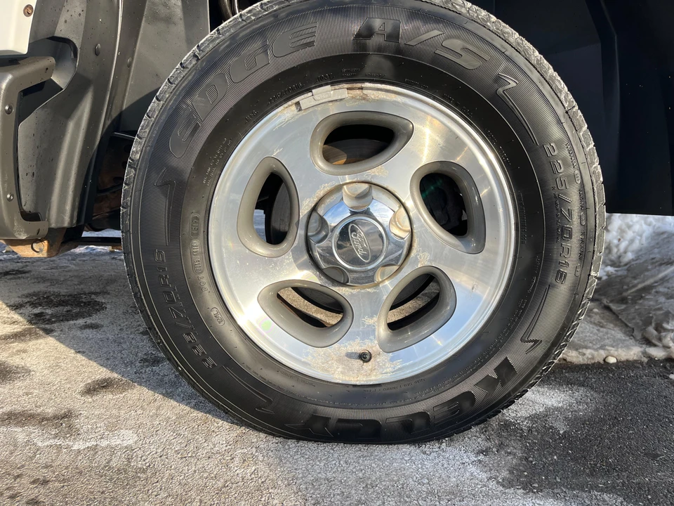 2005 Ford Explorer Sport Trac - Image 25 of 31