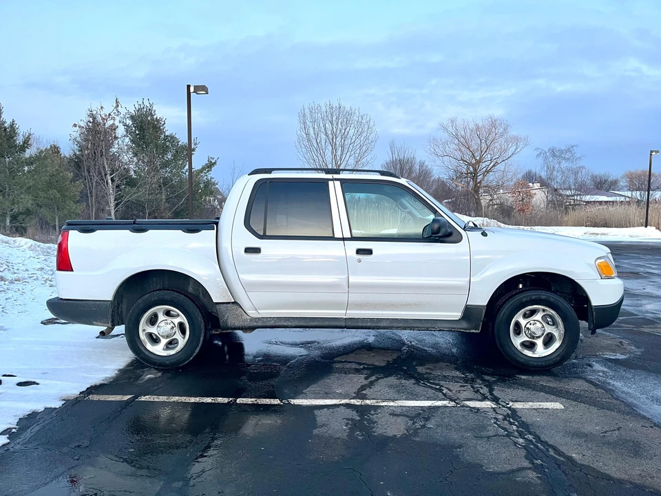 2005 Ford Explorer Sport Trac - Image 11 of 31
