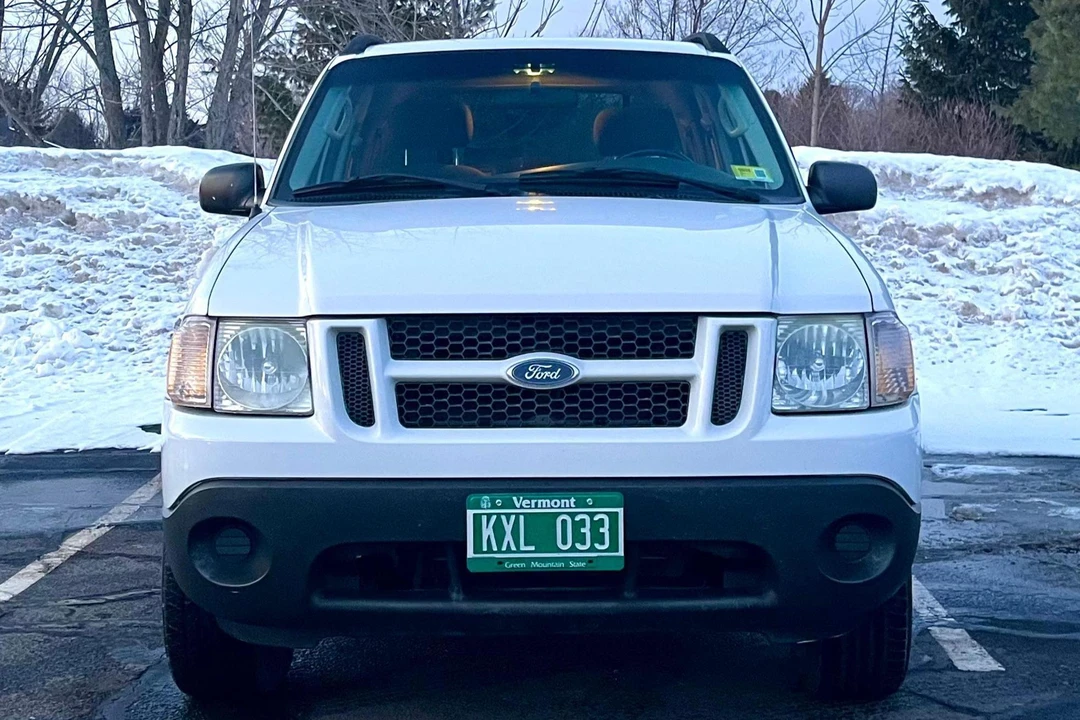 2005 Ford Explorer Sport Trac - Image 2 of 31