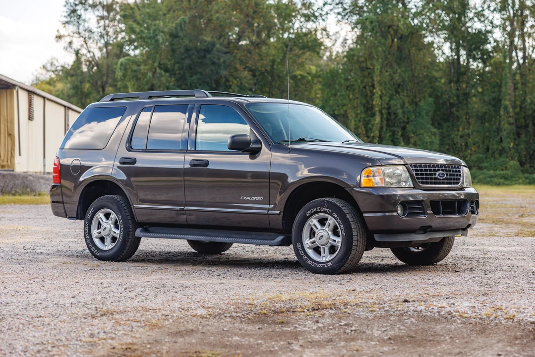 2005 Ford Explorer 3rd Gen - Image 10 of 31