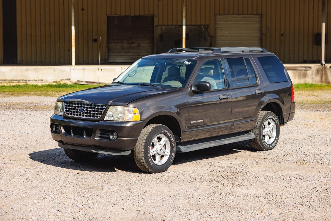 2005 Ford Explorer 3rd Gen - Image 3 of 31
